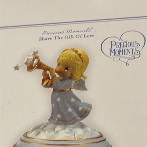 Precious Moments Trumpeting Angel Musical “Hark the Herald Angels Song” - Picture 9 of 13